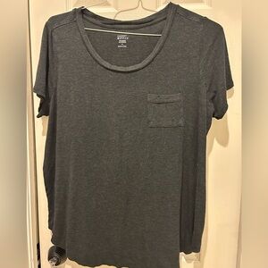 Market & Spruce Charcoal Short Sleeve Athletic Tee